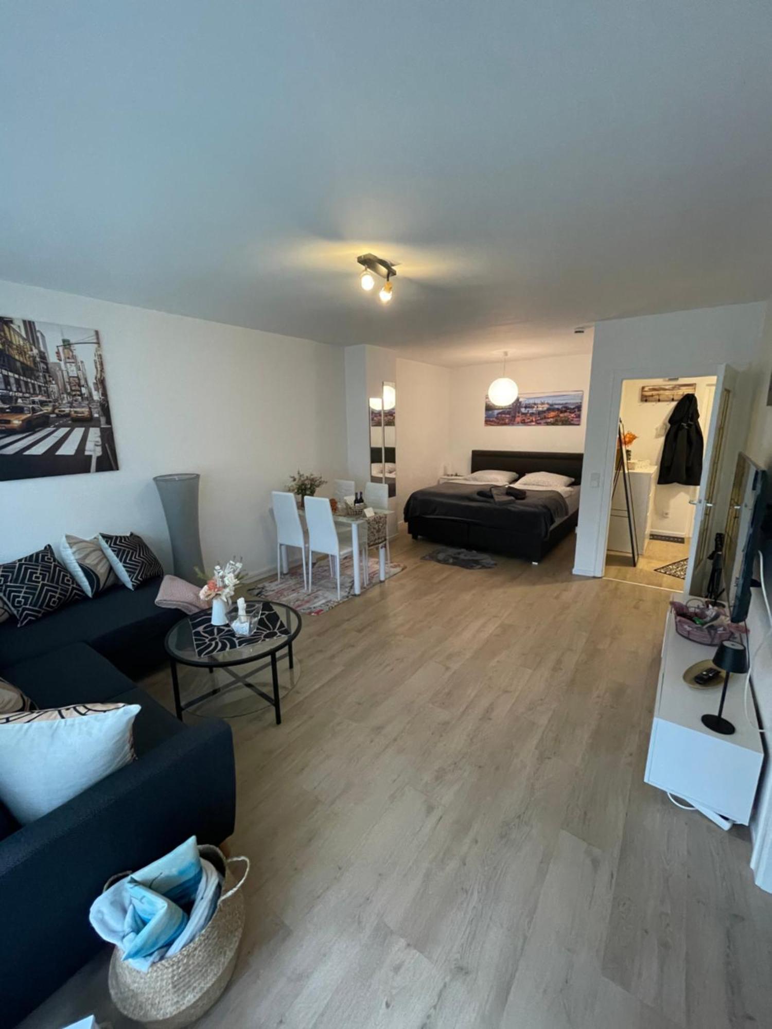 Gemuetliche, Moderne Wohnung Fuer 2-4 Personen Hamburg Dış mekan fotoğraf