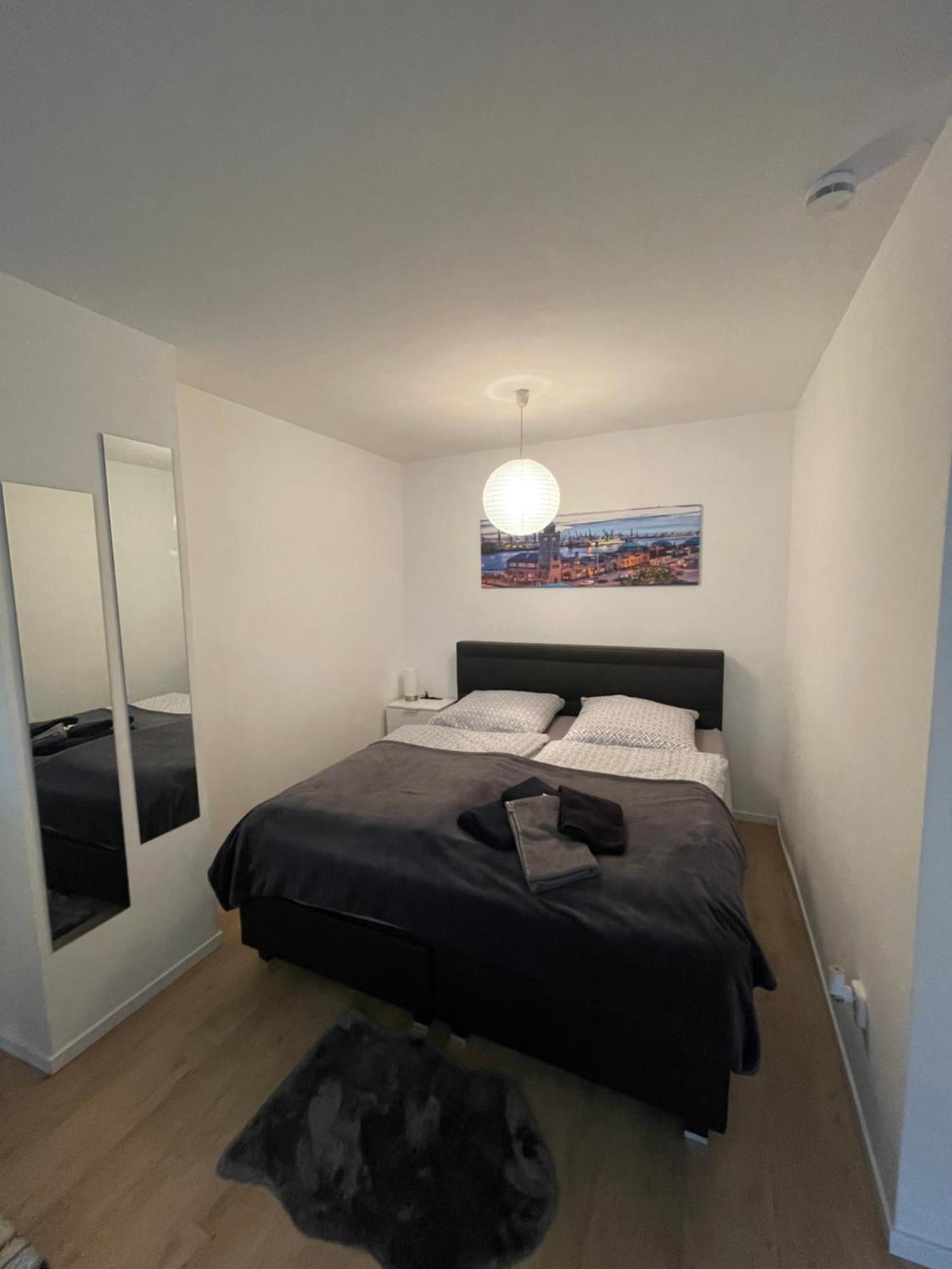 Gemuetliche, Moderne Wohnung Fuer 2-4 Personen Hamburg Dış mekan fotoğraf